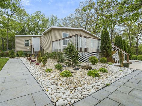 4023 Buckeye Road, Merriam Woods Village, MO 65740 | Zillow