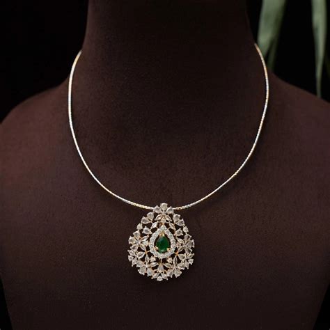 Shop Minimal Necklace for Women Online Starting @ ₹1,650