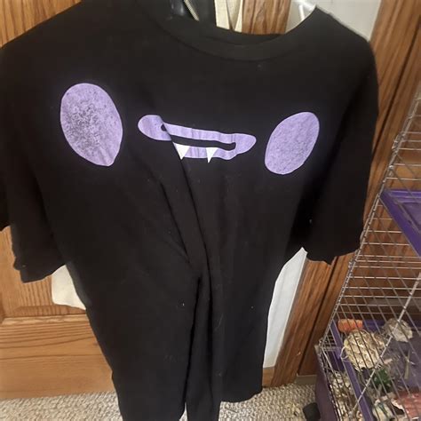 So so happy tee, rare y2k, batface, emo, scene - Depop