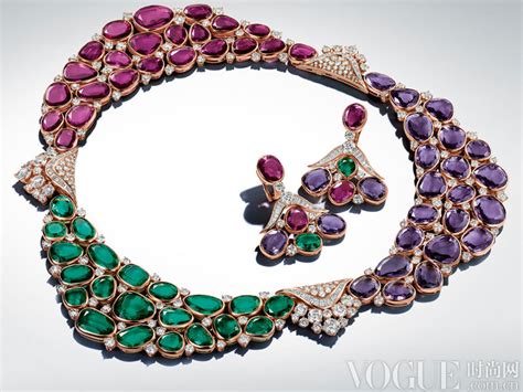 『珠宝』Bulgari 推出 Festa 高级珠宝：意大利庆典，贵族和美妙童年 | iDaily Jewelry · 每日珠宝杂志