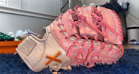 Aria Baseball Gloves & Mitts | Mercari