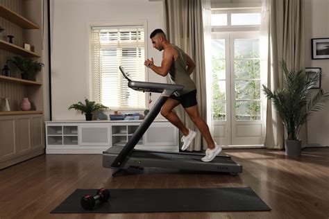 Why Do My Shins Hurt When Running On Treadmill? | Runningshorts