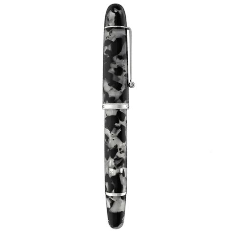PENLUX, Fountain Pen - MASTERPIECE GRANDE KOI BLACK & WHITE. — SWASTIK penn