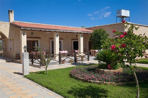 GLARO GARDEN HOTEL (Dipkarpaz) - Hotel Reviews, Photos, Rate Comparison ...