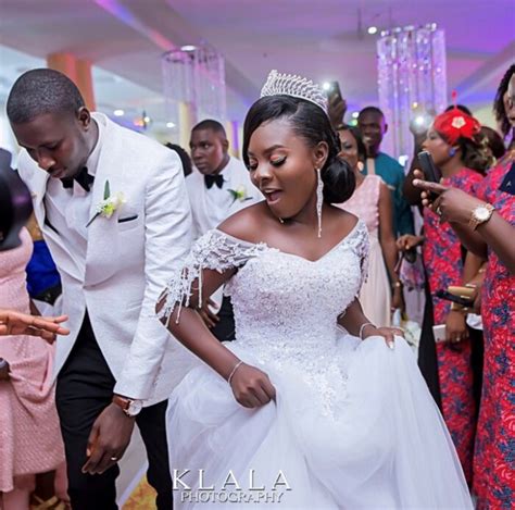 Nigerian Wedding Dancing 的图像结果