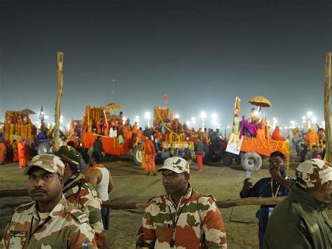 Yogi Adityanath monitors Mahakumbh from Lucknow war room