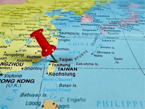 Taiwan vs Thailand: Culture, Food, & Travel Differences