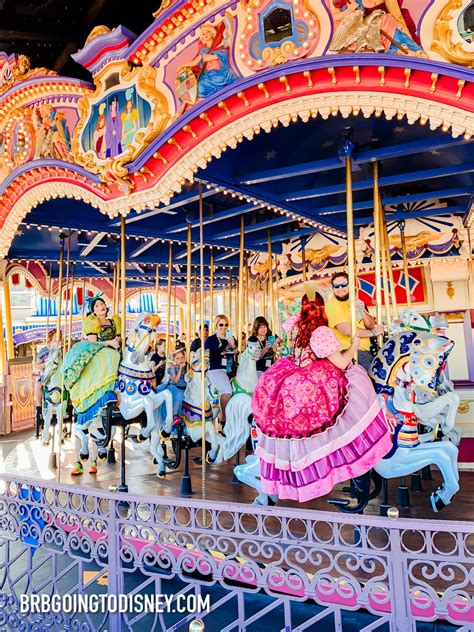Guide to Magic Kingdom | brb going to disney
