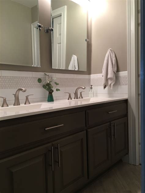 Bathroom Vanity Backsplash Ideas to Transform Your Space – Artourney