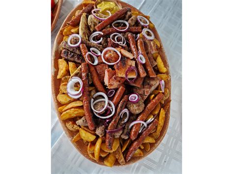ETNO RESTORAN STARA SRPSKA KUĆA | Domaća kuhinja | Džona Kenedija 10p ...