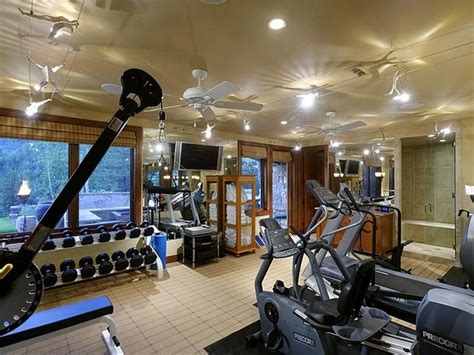 Man Cave Gym 的图像结果
