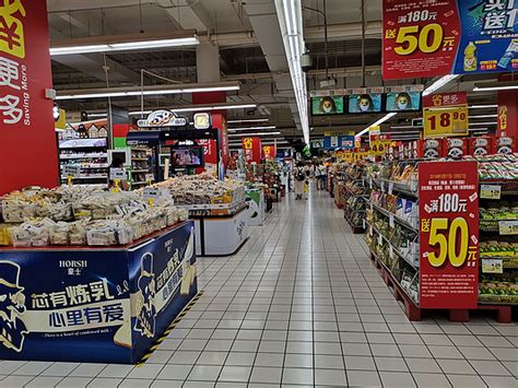 记者走访东莞各大商场，生活必需品供应充足物价平稳