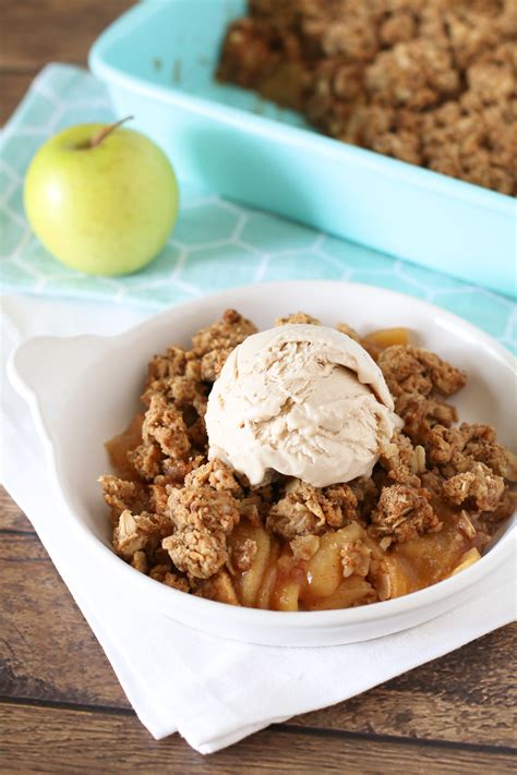 gluten free vegan apple crumble - Sarah Bakes Gluten Free