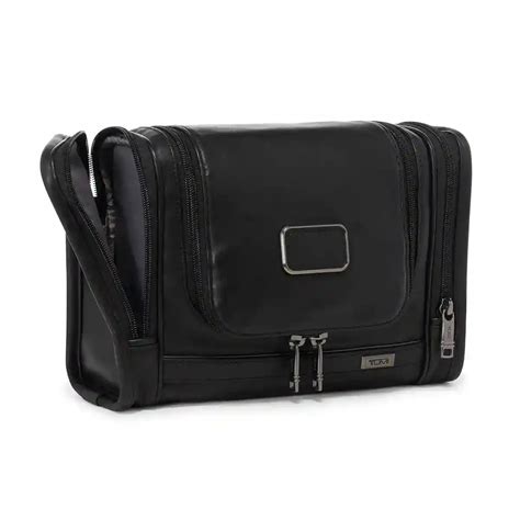 Hanging Travel Kit