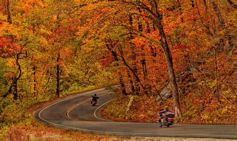8 Most Scenic Road Trips to Take in Arkansas