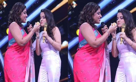RJ Malishka surprises 'Indian Idol 13' contestant with her special vada ...