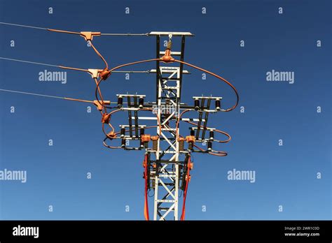 Overhead Power Line 的图像结果