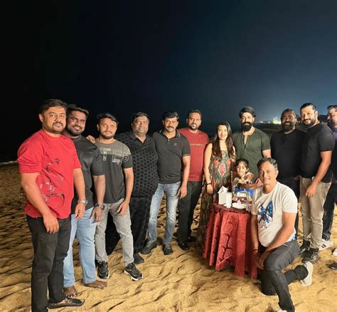 Yash Cuts Cake On The Beach During 39th Birthday Celebration In Goa ...