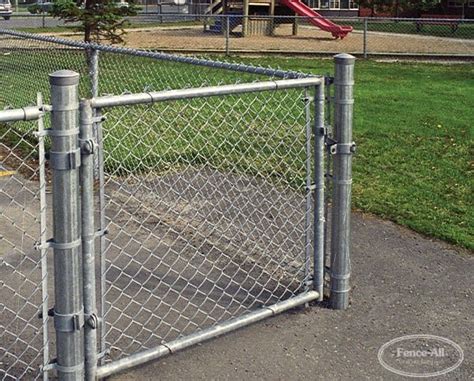 Chain Link Gate 的图像结果