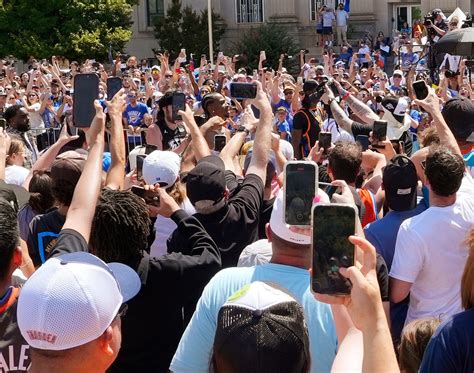 How many attended OKC Thunder parade? What officials, social media say