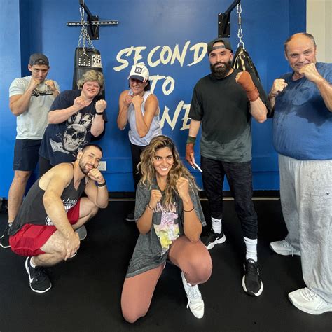 Boxing Class 的图像结果