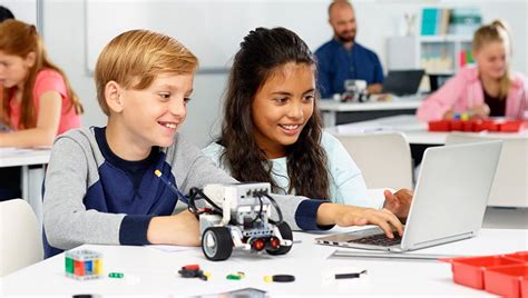 Robotiics Centre - Combinationof Education & Fun