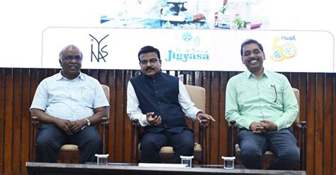 CSIR-JIGYASA & INYAS organized a Science Outreach Program at CSIR-NIIST ...