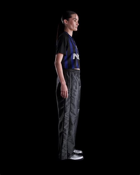 Nike Sportswear Windrunner Women's Trousers. Nike IN