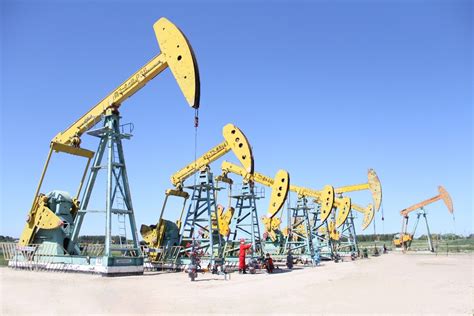 国内发现又一“大庆油田”，储量超12亿吨，油价会因此下跌吗？_腾讯新闻