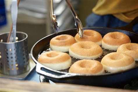 FROZEN Doughnuts （冷凍ドーナツ）9個入り プレーン | HIGUMA Doughnuts （ヒグマドーナツ）STORE