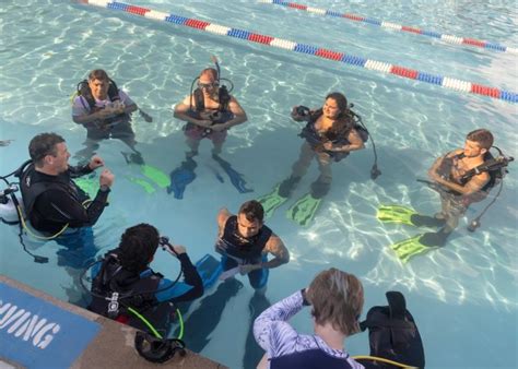 Frog Falls Aquatic Park dives into education, certifying new scuba ...