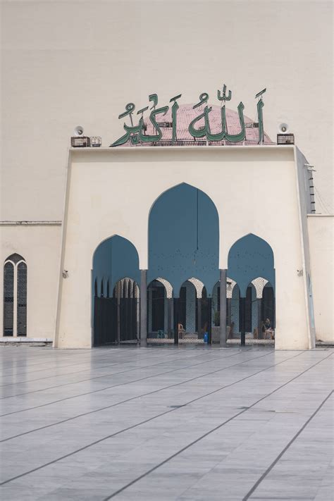 A day in Dhaka: Traversing through the city’s architectural history ...