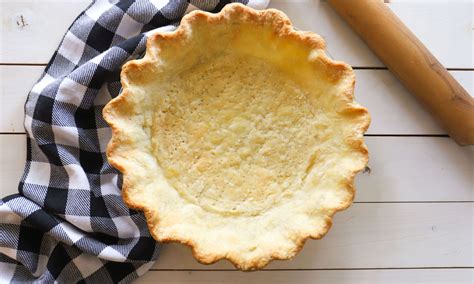 Blind Baking Pie Crust - Marie Saba