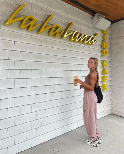 Lexi Lutz | The happiest girl when I get to have mornings like these :) I feel like me again ...