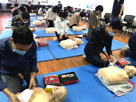 杭州市急救中心开展“120救在身边” 市民开放日暨急救知识大讲堂活动