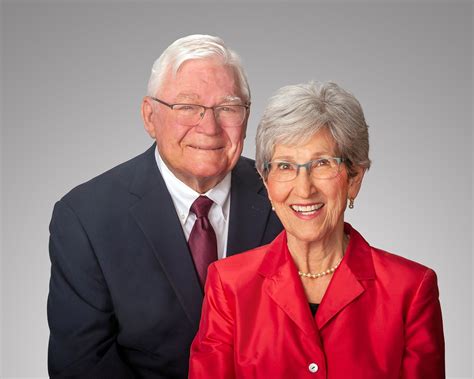 Hadleys, Hennings receive University of Nebraska Foundation's 2025 ...