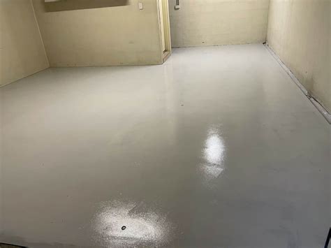 The Pros & Cons Of Epoxy Flooring - Sealing Pro