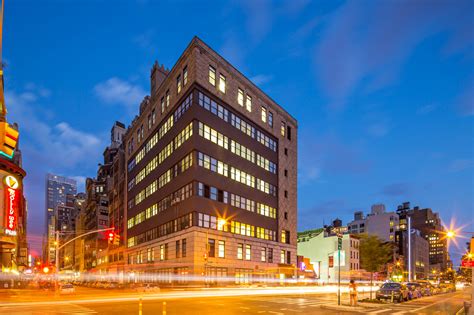 1601 Bronxdale Avenue - Himmel + Meringoff