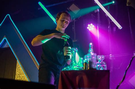 Clams In Their Eyes — DELICIOUS CLAM