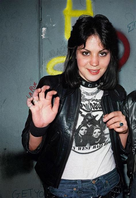 Joan Jett Young Tumblr Joan Jett | Vogue