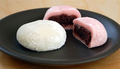 7 Must Try Ice Cream From Around The World - lifeberrys.com