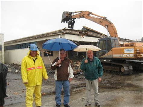 Demolition of Struthers-Dunn in Mantua Township begins - nj.com