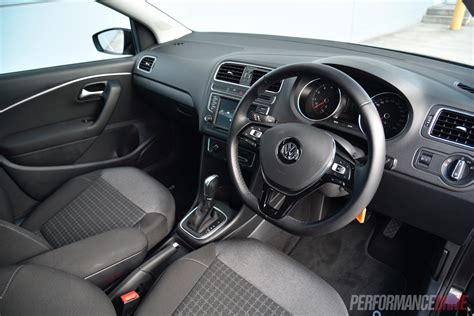 2016 Volkswagen Polo 81TSI Comfortline review (video) | PerformanceDrive