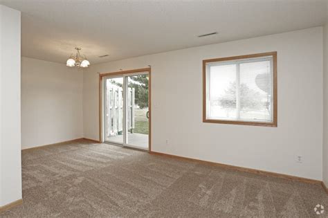 Ridgeway Estates Townhomes - 501 Ridgeway Ln NE, Pine Island, MN ...