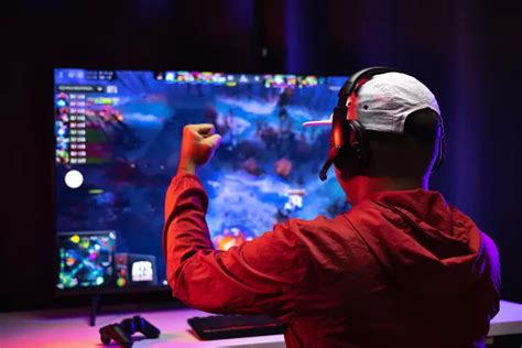 5 NFT-Based Play To Earn Games That Could Soar In 2022