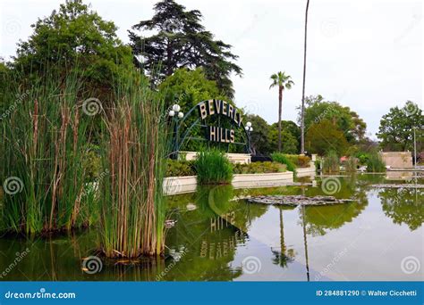 Beverly Hills, California: Beverly Hills Sign Located in Beverly ...