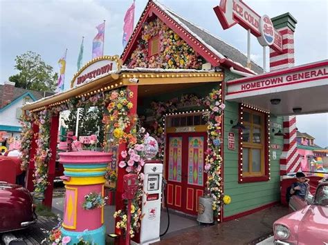 Safari World, Marine Park & Chocolate Ville Day Tour - Klook India