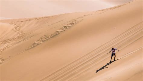 Sandboarding en Cerro Blanco, Nazca - Central de Reservas