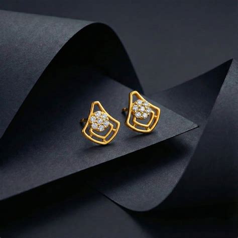 Kite Frame Studs – IIRAYA JEWELS