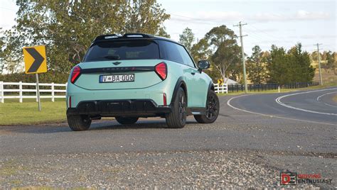 2025 MINI Cooper S JCW Sport review (video) – Driving Enthusiast